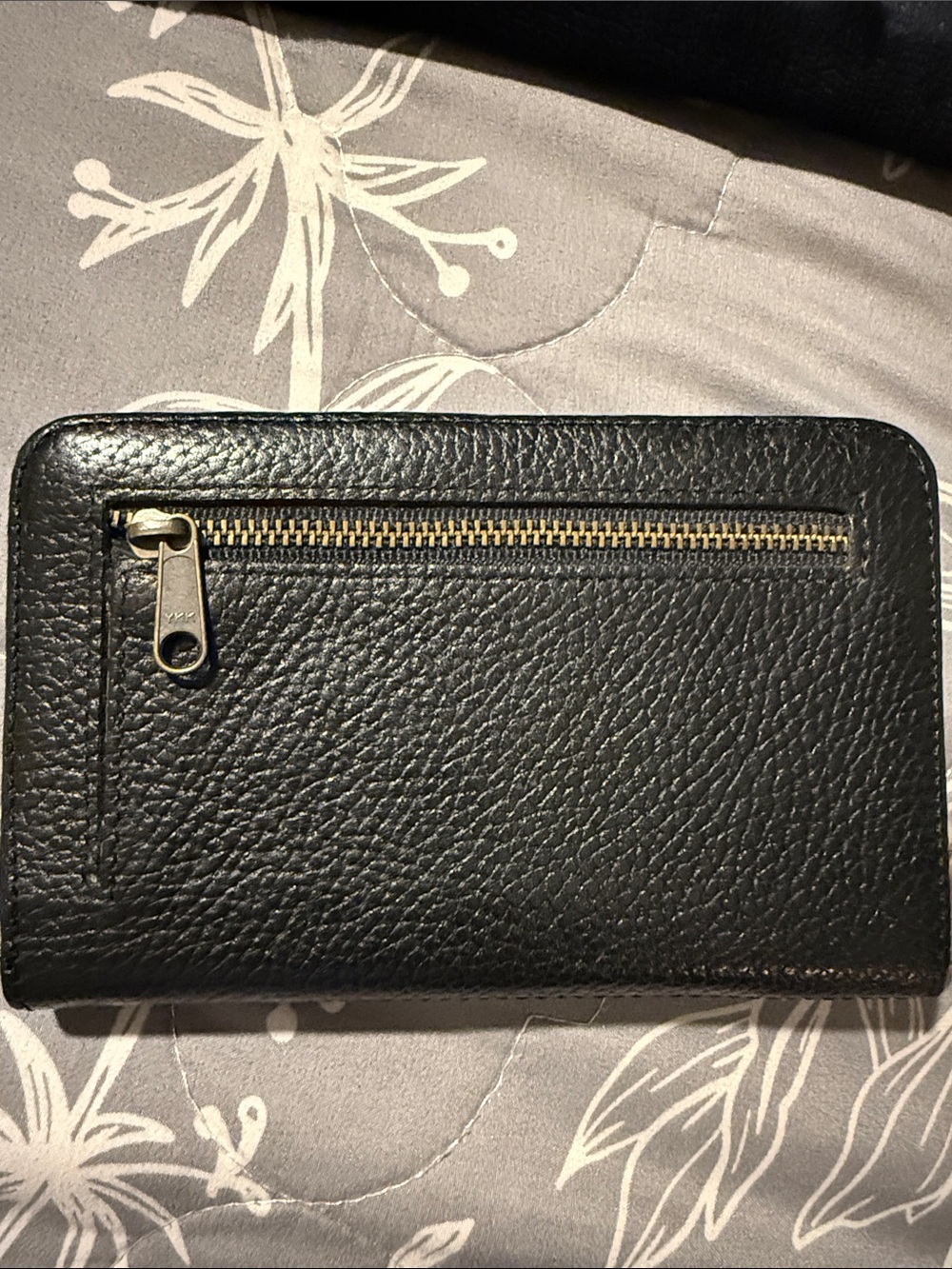 Fossil Black Pebbled Leather Zip-Around Wallet with Gold Accent - Picture 3 of 8